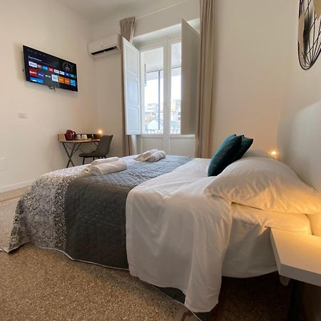 Apartamento Conte Cavour Bari Exterior foto
